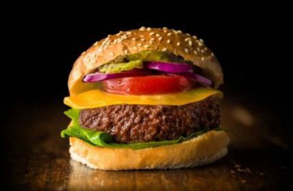 Neue Ära: Tierfreies Laborfleisch revolutioniert die (Foto: Mosa Meat)